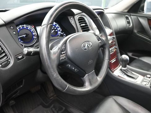 Used 2017 INFINITI QX50 AWD w/ Premium Plus Package image 12