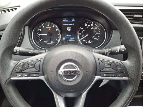 Used 2021 Nissan Rogue Sport S image 14