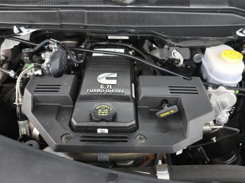 Used 2024 RAM 3500 Tradesman w/ Chrome Appearance Group AWD/4WD image 21