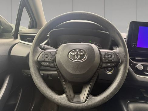 Used 2025 Toyota Corolla LE w/ LE Premium Package FWD image 13