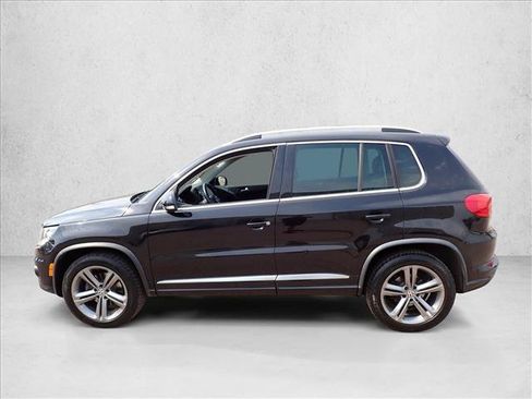 Used 2017 Volkswagen Tiguan Sport FWD image 2