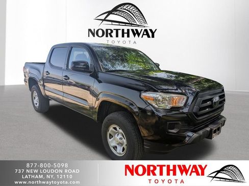 Used 2023 Toyota Tacoma SR AWD/4WD image 1
