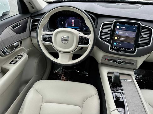 Used 2025 Volvo XC90 B6 Plus w/ Protection Package Premier image 18