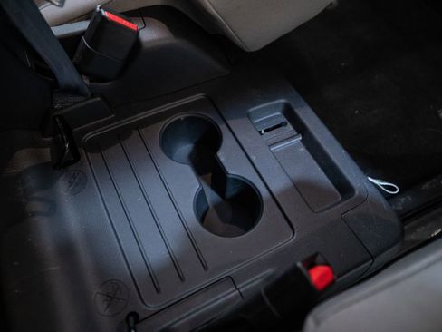 Used 2023 Toyota Sienna LE image 36