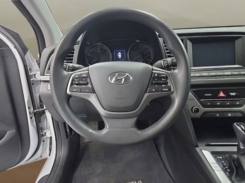 Used 2018 Hyundai Elantra SEL w/ Cargo Package FWD image 19