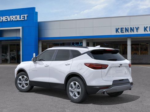 New 2026 Chevrolet Blazer LT w/ Convenience Package image 3