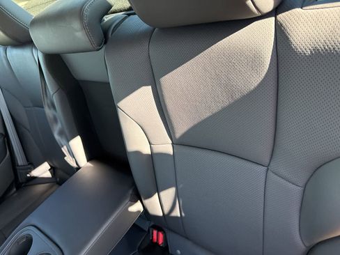 Used 2023 Subaru Legacy Limited image 15