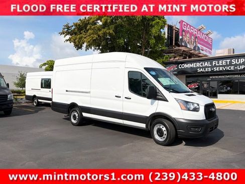 Used 2022 Ford Transit 250 148 High Roof Extended RWD image 2