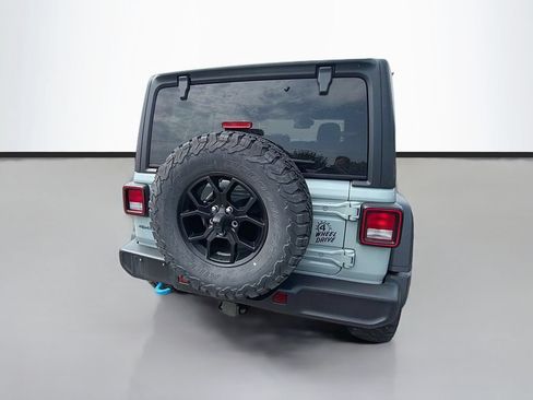 Used 2024 Jeep Wrangler Unlimited AWD/4WD image 8