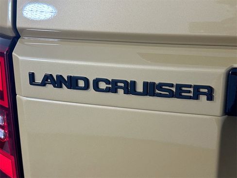 Used 2025 Toyota Land Cruiser w/ Premium Package image 28