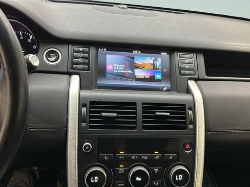 Used 2016 Land Rover Discovery Sport HSE AWD/4WD image 27