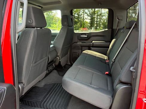 Used 2025 Chevrolet Silverado 1500 Custom w/ Turbomax Blackout Package AWD/4WD image 8