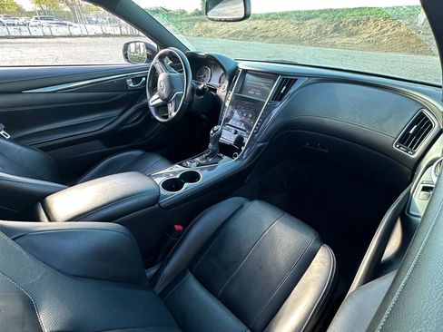 Used 2018 INFINITI Q60 Red Sport 400 w/ Sensory Package 3.0T Sport image 13