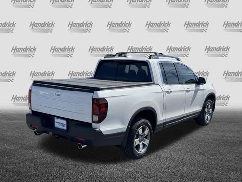 Certified 2025 Honda Ridgeline RTL image 8