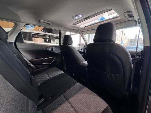 Used 2023 Kia Soul EX image 27
