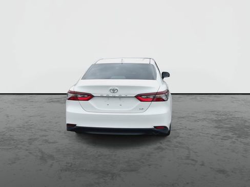 Used 2024 Toyota Camry LE image 7