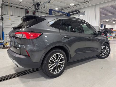 Used 2020 Ford Escape SEL FWD image 10