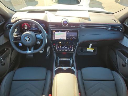 New 2026 Maserati Grecale Modena image 14