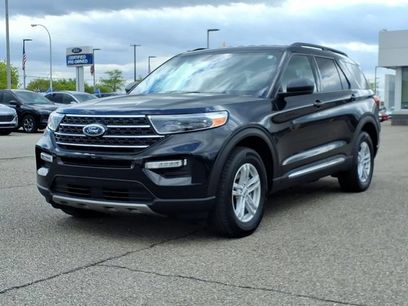 Certified 2023 Ford Explorer XLT w/ Equipment Group 202A