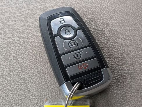 Used 2024 Ford Expedition Limited image 38