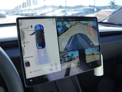 Used 2025 Tesla Model 3 Long Range image 10