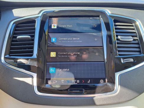 Used 2023 Volvo XC90 B6 Plus w/ Protection Package Premier image 11