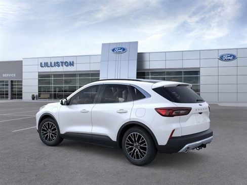 Used 2024 Ford Escape SE w/ PHEV Premium Package image 4