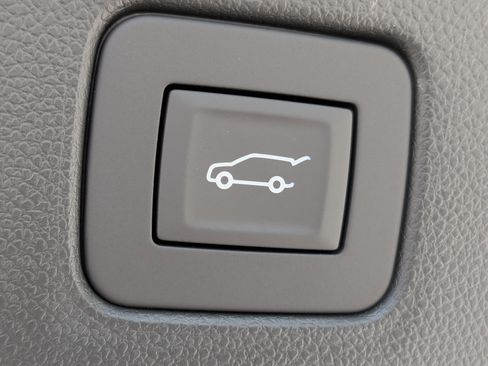 New 2026 Buick Envista Sport Touring w/ Convenience I Package FWD image 18