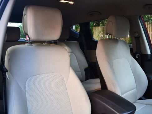 Used 2015 Hyundai Santa Fe Sport image 18