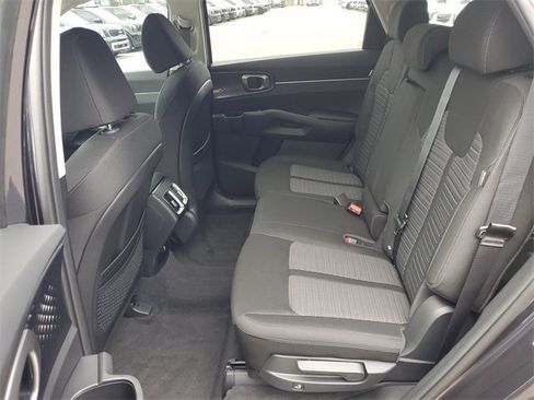 New 2026 Kia Sorento LX image 15