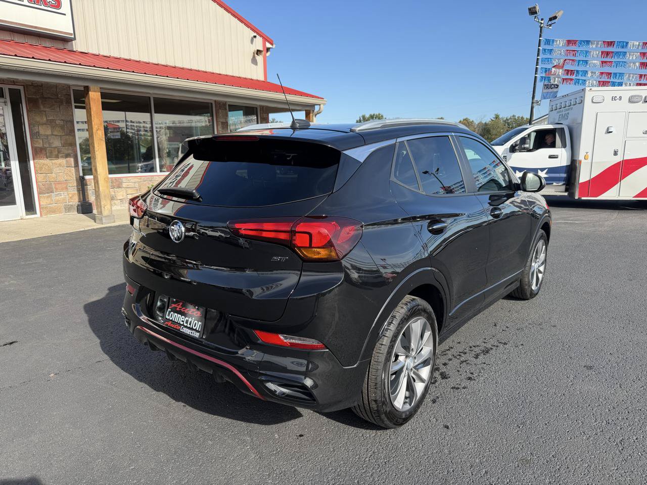 Used 2023 Buick Encore GX Select w/ Experience Buick Package FWD image 4