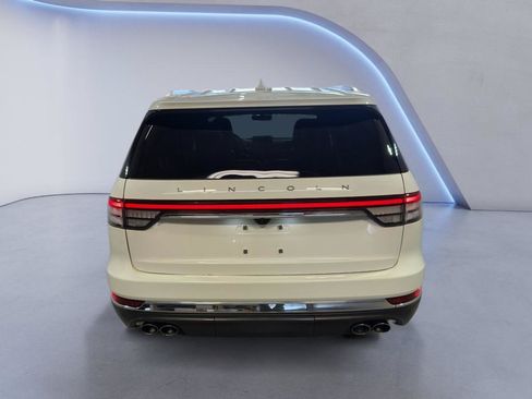 Used 2021 Lincoln Aviator Reserve w/ Equipment Group 202A AWD/4WD image 7
