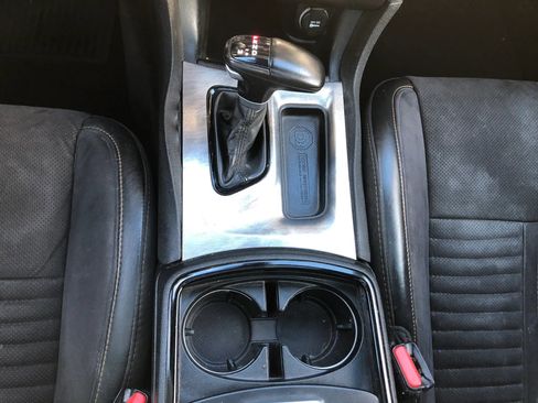 Used 2018 Dodge Charger R/T image 32