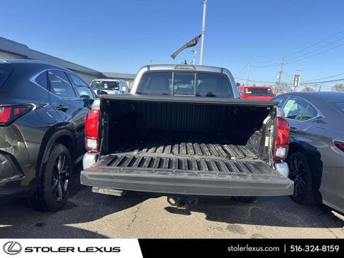 Used 2023 Toyota Tacoma SR AWD/4WD image 10