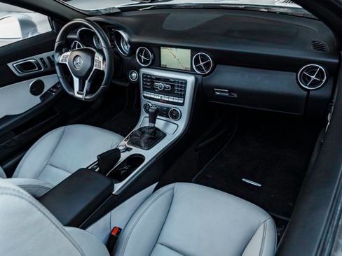 Used 2014 Mercedes-Benz SLK 350 image 23