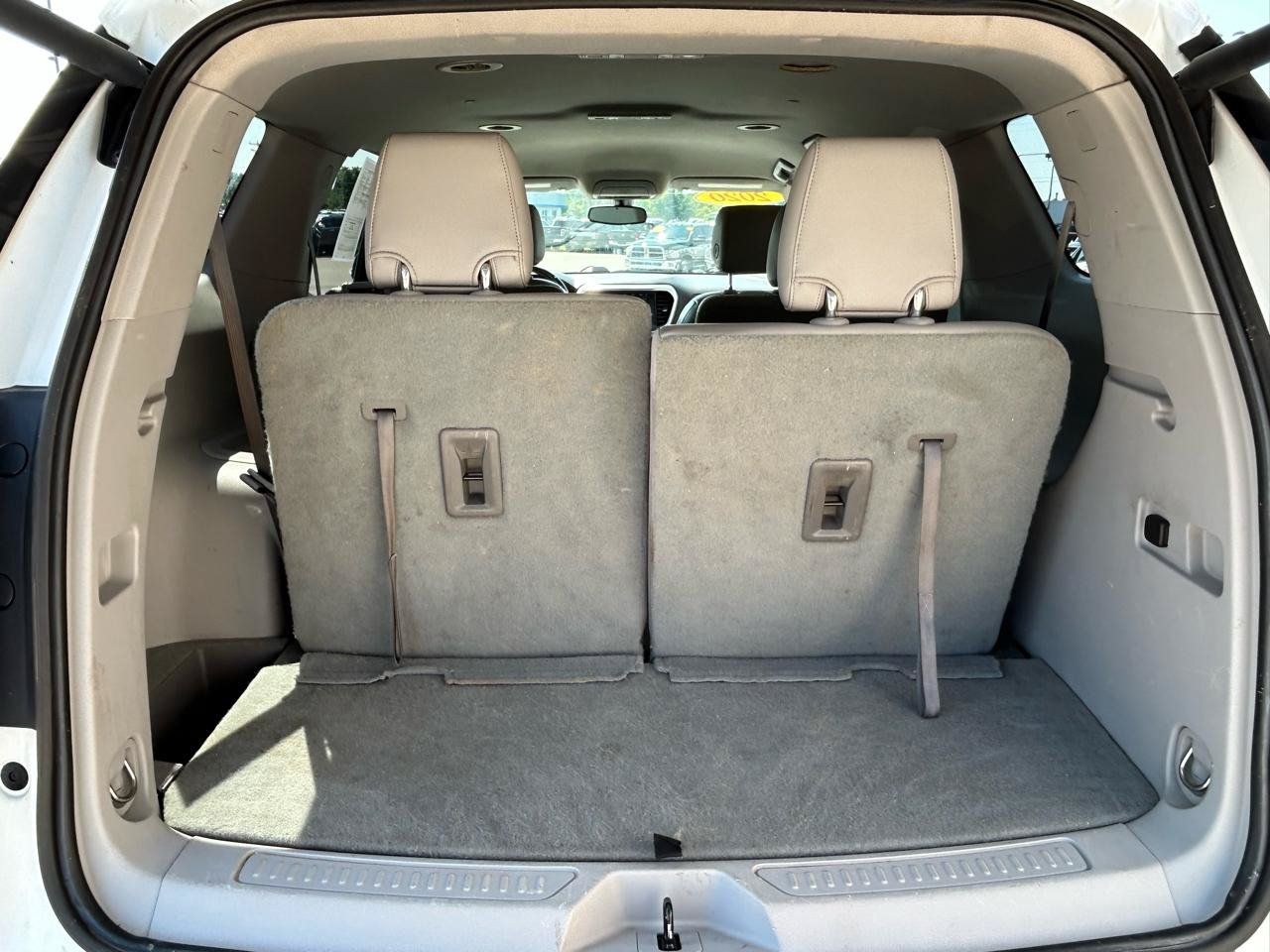 Used 2020 GMC Acadia SLT FWD image 18
