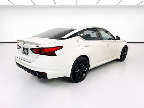 Used 2023 Nissan Altima 2.5 SR FWD image 4