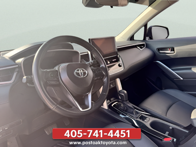 Used 2025 Toyota Corolla Cross XLE w/ Convenience Package AWD/4WD image 22