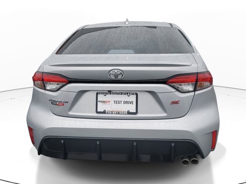 Used 2025 Toyota Corolla SE image 5