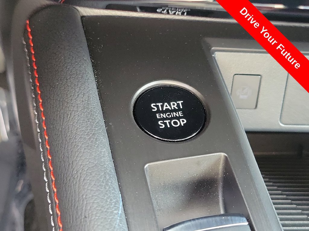 Used 2026 Nissan Kicks SR w/ Illumination Package FWD image 10
