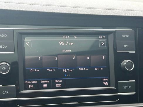 Used 2019 Volkswagen Jetta SE image 15