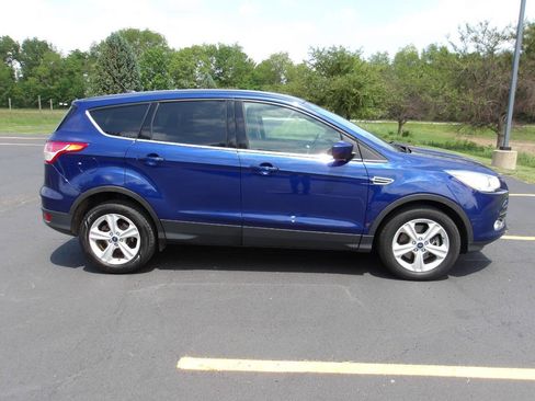 Used 2016 Ford Escape SE AWD/4WD image 2