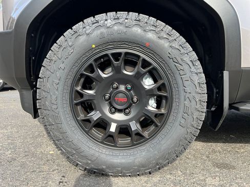 New 2026 Toyota Land Cruiser Base image 6