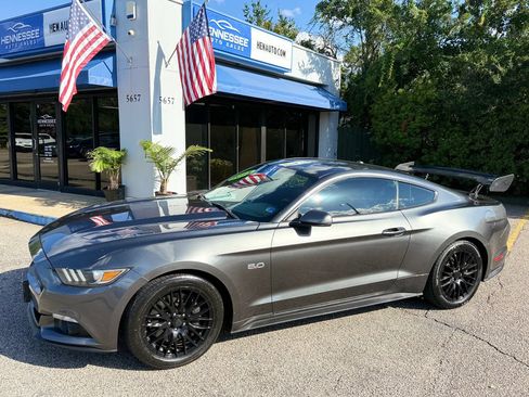 Used 2015 Ford Mustang GT Premium RWD image 29