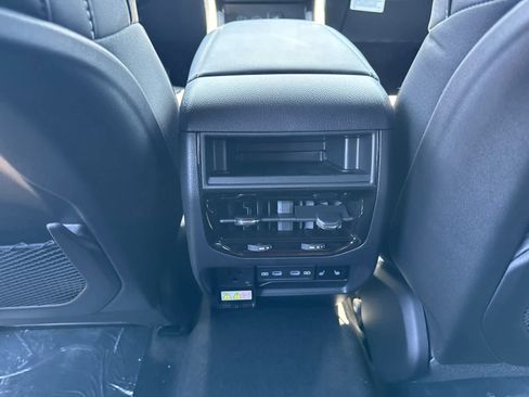 New 2026 Jeep Grand Cherokee Limited AWD/4WD image 28