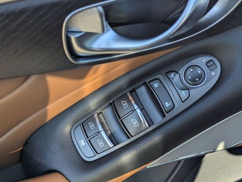 Used 2023 INFINITI Q50 Sensory RWD image 30