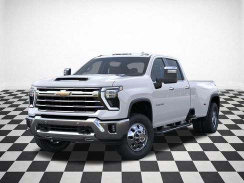 New 2026 Chevrolet Silverado 3500 LTZ AWD/4WD image 6