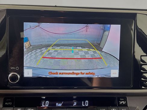 Used 2025 Toyota Camry SE FWD image 28