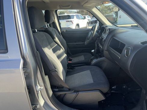 Used 2015 Jeep Patriot Sport w/ Power Value Group FWD image 26