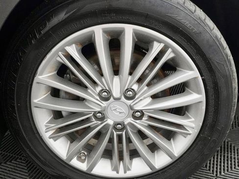 Used 2019 Hyundai Kona SEL image 3